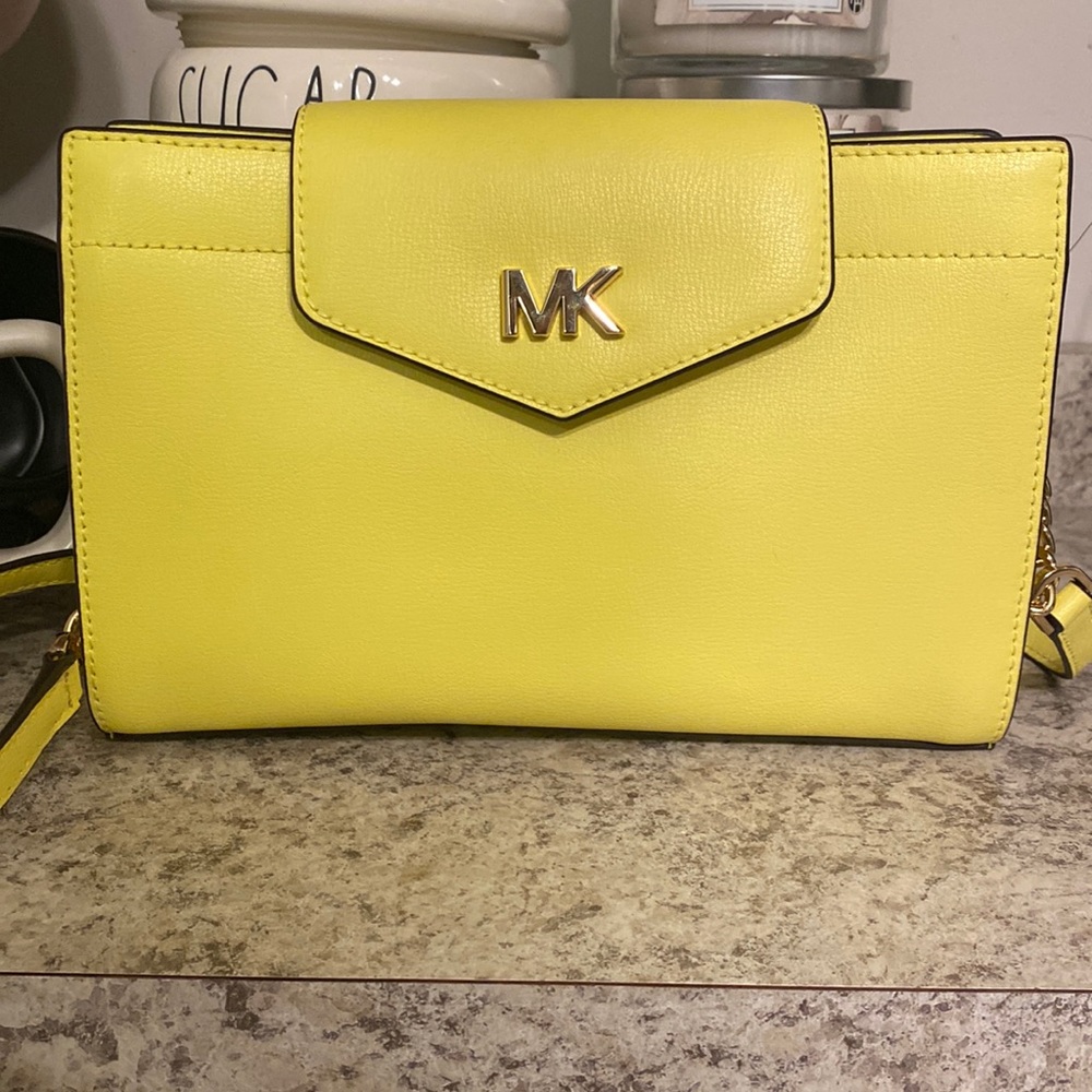 Michael kors purse!